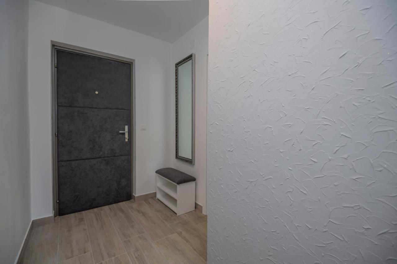 Luxury Apartment Makarska 2Min From Beach Luaran gambar