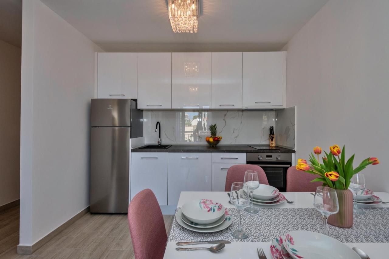 Luxury Apartment Makarska 2Min From Beach Luaran gambar